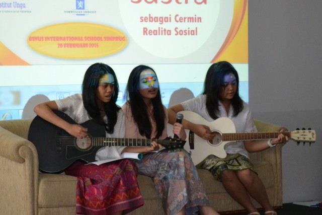 DSC_0023 musikalisasi puisi Sitor Situmorang