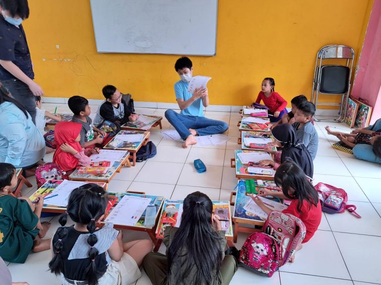 Teacher's Spotlight: Ms.Vivi Trenggono - Growing Hand in Hand to Serve the Nation through BINUS SCHOOL Simprug HOPE Club
