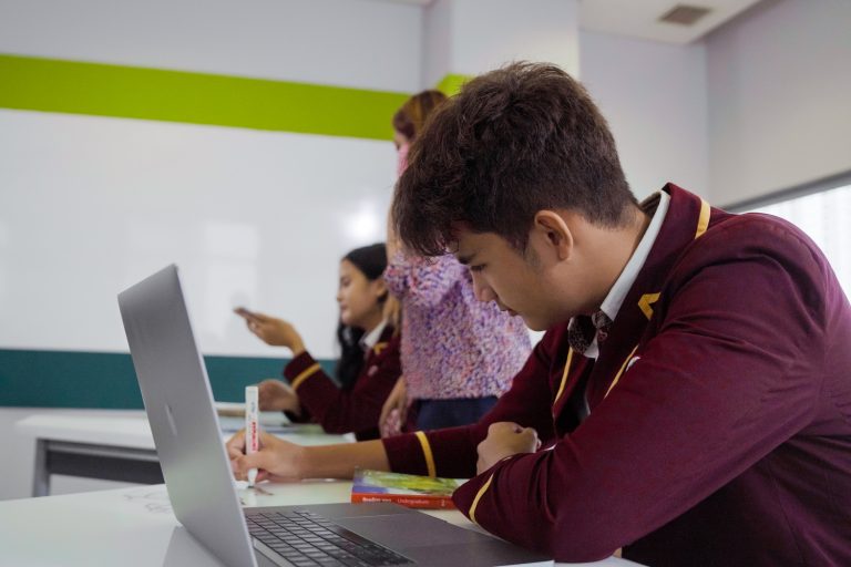 IB DP Psychology: A Deep Dive into Human Behavior and Mind
